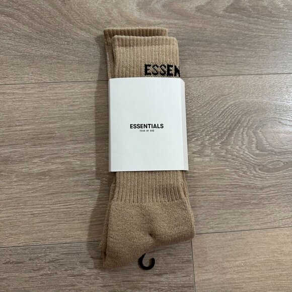 FW19 Essentials Fear of God Front Logo Crew Socks - Picture 1 of 2